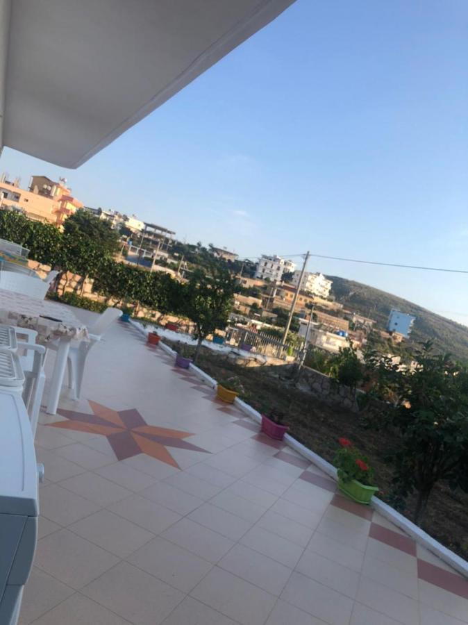 Teo Apartment Sarandë Buitenkant foto