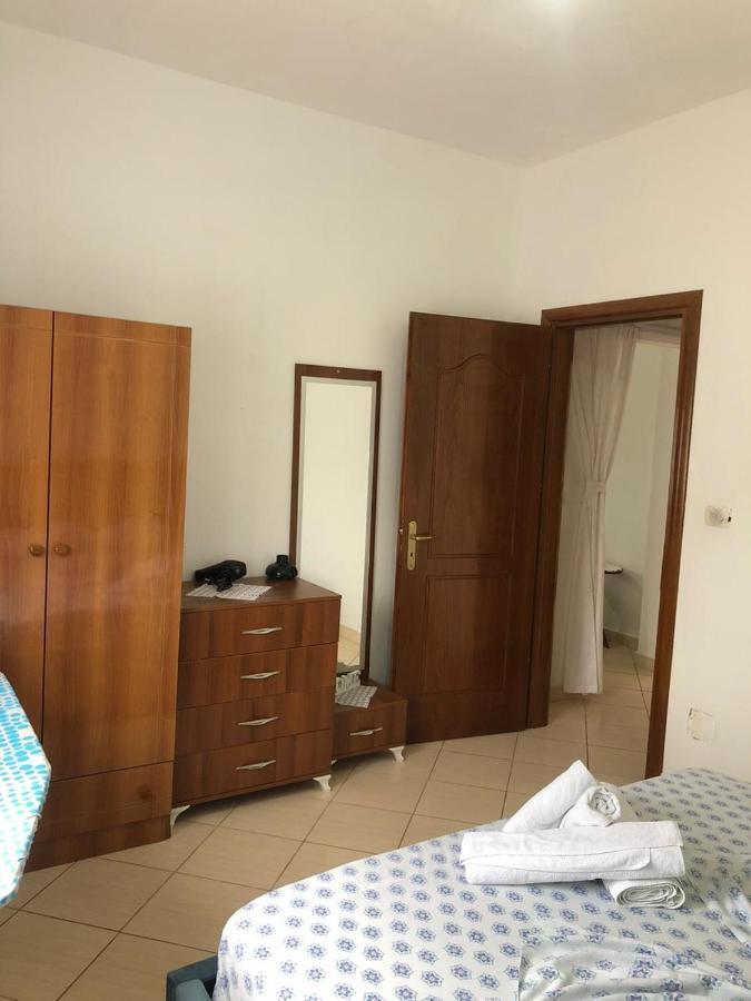 Teo Apartment Sarandë Kamer foto