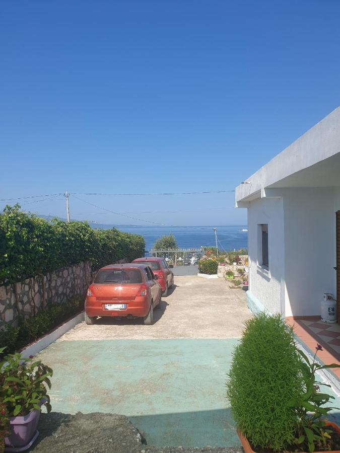 Teo Apartment Sarandë Buitenkant foto
