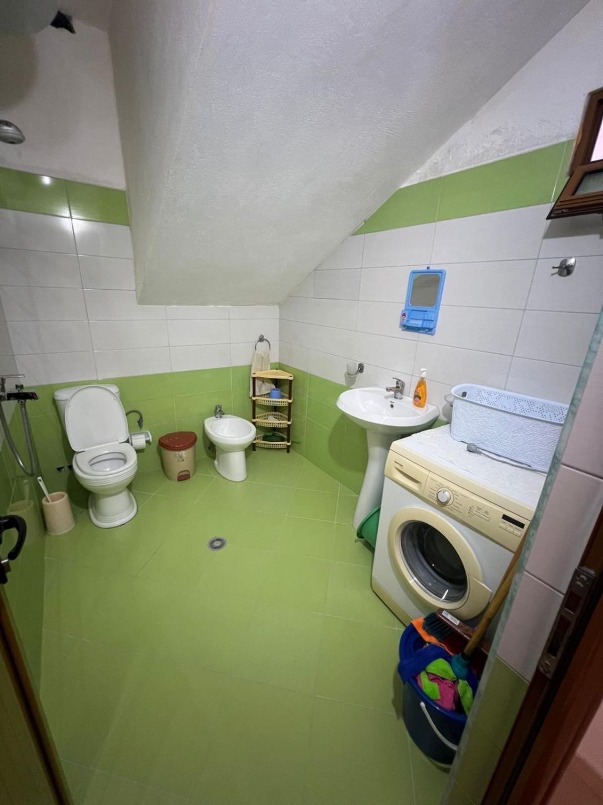 Teo Apartment Sarandë Buitenkant foto